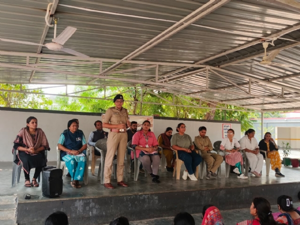 પોરબંદરના રાણાવાવ ખાતે “બેટી બચાઓ બેટી પઢાવો” અંતર્ગત કિશોરી મેળો યોજાય. પોરબંદરના રાણાવાવ ખાતે “બેટી બચાઓ બેટી પઢાવો” અંતર્ગત કિશોરી મેળો યોજાય.