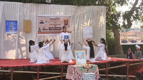 ‘સરદાર@150’ યુનિટી માર્ચને લઈને એકતા-દેશભક્તિના રંગે રંગાયેલો નર્મદા જિલ્લો ‘સરદાર@150’ યુનિટી માર્ચને લઈને એકતા-દેશભક્તિના રંગે રંગાયેલો નર્મદા જિલ્લો