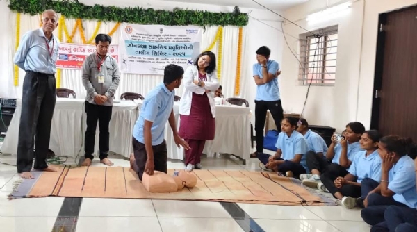 પ્રાથમિક સારવારની તાલીમ આપવામાં આવી પ્રાથમિક સારવારની તાલીમ આપવામાં આવી