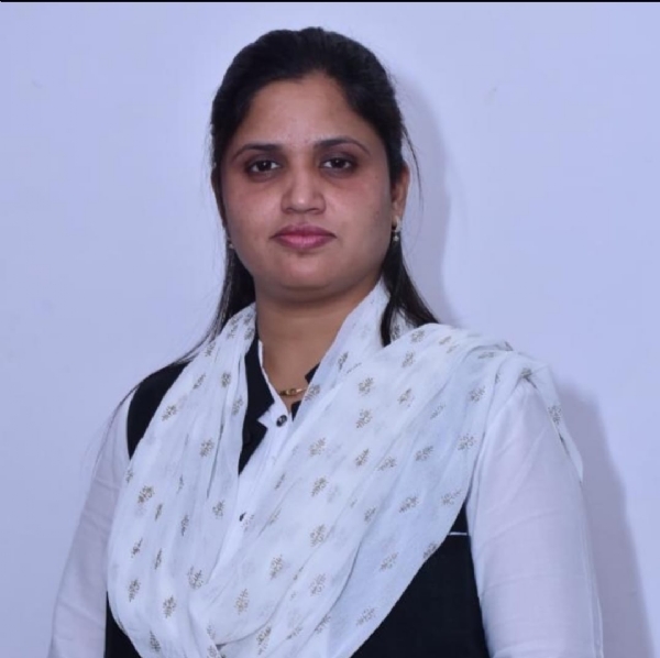 કોર્પોરેટર જેનબ ખફી કોર્પોરેટર જેનબ ખફી