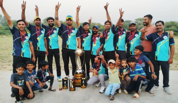 જુના તવરા ક્રિકેટ પ્રીમિયર લીગ( TPL ) સીઝન 2 મા બાપુ ઇલેવનએ બાજી મારી જુના તવરા ક્રિકેટ પ્રીમિયર લીગ( TPL ) સીઝન 2 મા બાપુ ઇલેવનએ બાજી મારી