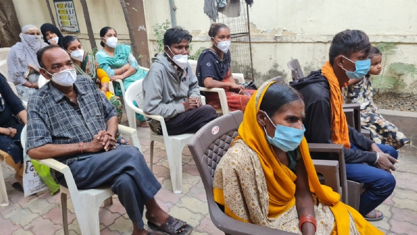 ટીબીના દર્દીઓને દાતાઓના સહયોગથી રેડક્રોસ દ્વારા આહાર કીટ અર્પણ. ટીબીના દર્દીઓને દાતાઓના સહયોગથી રેડક્રોસ દ્વારા આહાર કીટ અર્પણ.