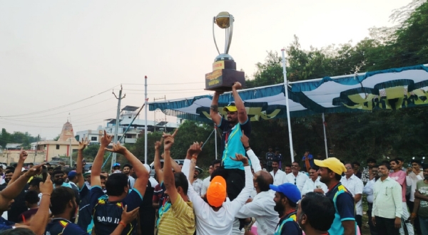 જુના તવરા ક્રિકેટ પ્રીમિયર લીગ( TPL ) સીઝન 2 મા બાપુ ઇલેવનએ બાજી મારી જુના તવરા ક્રિકેટ પ્રીમિયર લીગ( TPL ) સીઝન 2 મા બાપુ ઇલેવનએ બાજી મારી