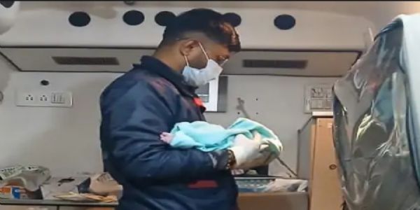 108 એમ્બ્યુલન્સમાં સફળ પ્રસૂતિ, માતા–નવજાત સુરક્ષિત