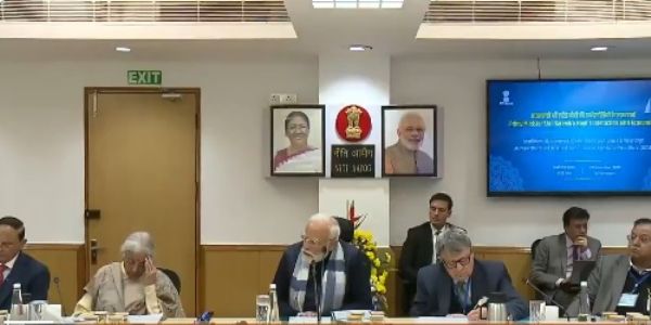 પ્રધાનમંત્રીએ, પ્રખ્યાત અર્થશાસ્ત્રીઓ સાથે બજેટ પૂર્વે પરામર્શ બેઠક યોજી