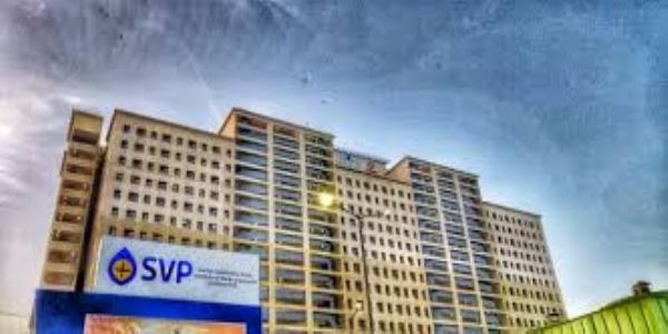 અમદાવાદની એસવીપી હોસ્પિટલમાં આઇસીયુમાં દર્દીના હાથની નળી નીકળી જતાં લોહી વહ્યું, સગાઓનો બેદરકારીનો આક્ષેપ