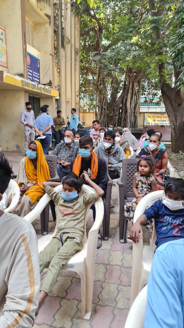 ટીબીના દર્દીઓને દાતાઓના સહયોગથી રેડક્રોસ દ્વારા આહાર કીટ અર્પણ. ટીબીના દર્દીઓને દાતાઓના સહયોગથી રેડક્રોસ દ્વારા આહાર કીટ અર્પણ.