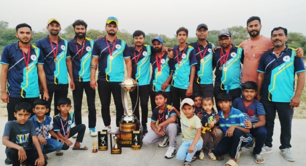 જુના તવરા ક્રિકેટ પ્રીમિયર લીગ( TPL ) સીઝન 2 મા બાપુ ઇલેવનએ બાજી મારી જુના તવરા ક્રિકેટ પ્રીમિયર લીગ( TPL ) સીઝન 2 મા બાપુ ઇલેવનએ બાજી મારી