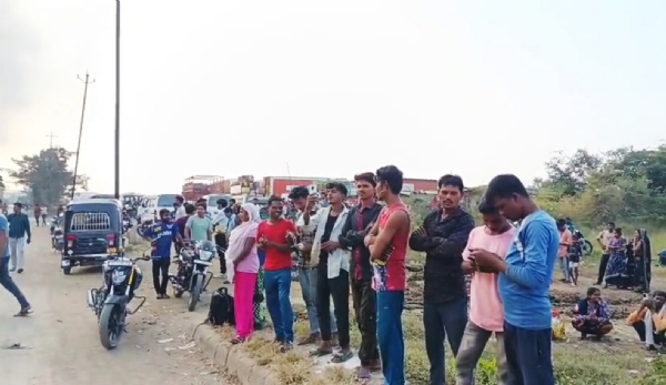 બોરસરા ખાતે આવેલ જેબી ઈકો ટેક્ષ કંપનીમાં ભીષણ આગ લાગી ધુમાડાના ગોટેગોટા ઉડ્યા બોરસરા ખાતે આવેલ જેબી ઈકો ટેક્ષ કંપનીમાં ભીષણ આગ લાગી ધુમાડાના ગોટેગોટા ઉડ્યા