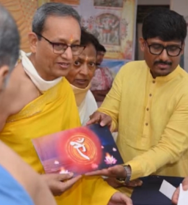 ‘જ્ઞાનસાર: એક અધ્યાત્મ ગીતા’ ગ્રંથનું વિમોચન વિજય રત્નશેખરસૂરીશ્વરજી મહારાજના 50મા દીક્ષા દિન નિમિત્તે કરવામાં આવ્યું