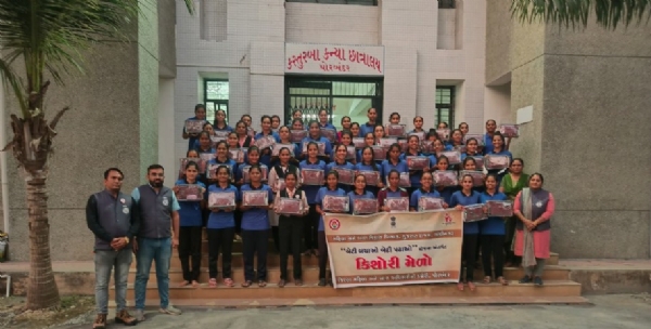 પોરબંદર મહિલા અને બાળ અધિકારીની કચેરી દ્વારા કિશોરી મેળો યોજાયો. પોરબંદર મહિલા અને બાળ અધિકારીની કચેરી દ્વારા કિશોરી મેળો યોજાયો.