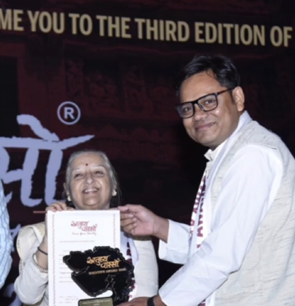 અહેમદઅબ્બાસ બાલવાને ‘અતુલ્ય વારસો એવોર્ડ-2025’થી સન્માનિત અહેમદઅબ્બાસ બાલવાને ‘અતુલ્ય વારસો એવોર્ડ-2025’થી સન્માનિત