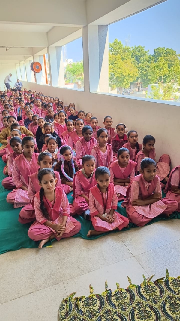 શાળાઓમાં જાગૃતિ કાર્યક્રમો યોજાયા