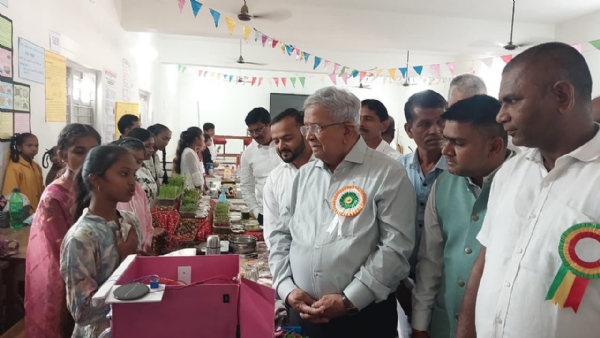 રાજ્યના નાણાં મંત્રીશ્રી કનુભાઈ દેસાઈ