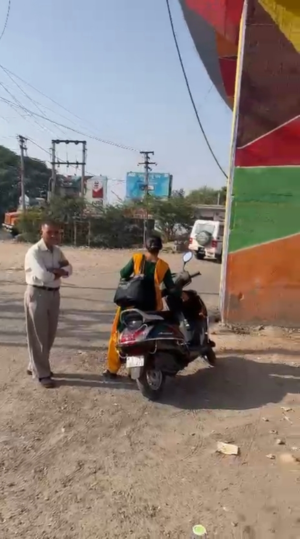 પોરબંદર બસ પાર્કિંગ માટે જલારામ કોલોની ખાતે વ્યવસ્થા કરાઈ. પોરબંદર બસ પાર્કિંગ માટે જલારામ કોલોની ખાતે વ્યવસ્થા કરાઈ.