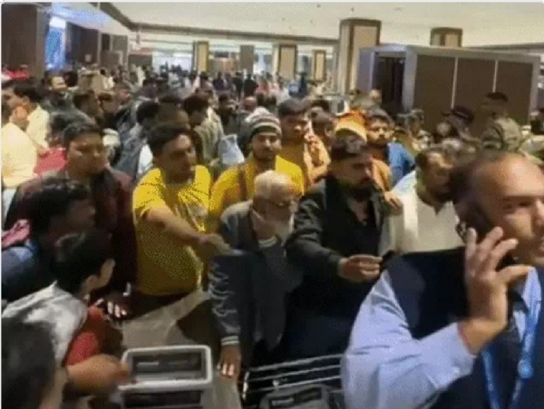 26 ફ્લાઇટ રદ