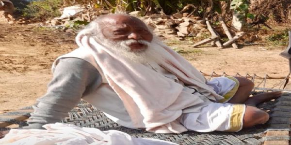 અંબાજીમાં કોટેશ્વર વાલ્મિકી આશ્રમના પૂર્વ મહંત ડૉ.વિશ્વંભર દાસજી શાસ્ત્રીનું દુઃખદ નિધન