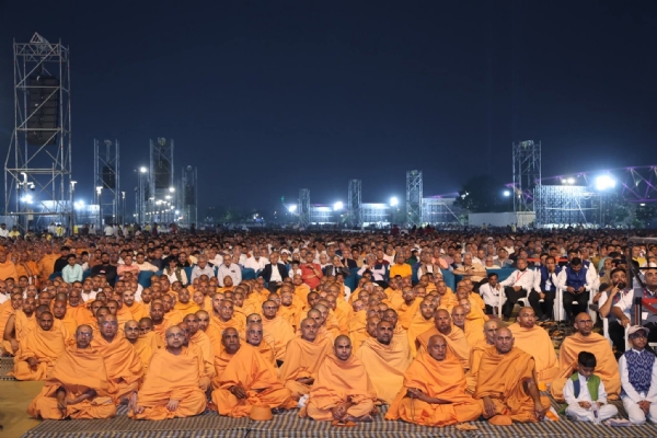 સાબરમતી રિવરફ્રન્ટ ખાતે બીએપીએસ સ્વામિનારાયણ સંસ્થા દ્વારા આયોજિત પ્રમુખવરણી અમૃત મહોત્સવ