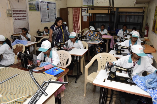 ગ્રામીણ ઉત્કર્ષનું સફળ નેતૃત્વ કરતું ગ્રામીણ સ્વરોજગાર તાલીમ સંસ્થાન રાજપીપલા