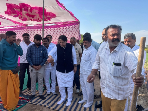 સિધ્ધપુર તાલુકાના ખોલવાડાથી માળીપુરા સુધીના નવીન રોડનું ખાતમુહૂર્ત કરવામાં આવ્યું