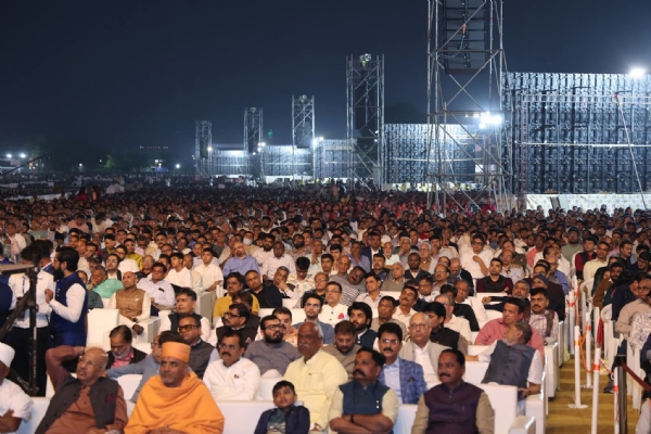 સાબરમતી રિવરફ્રન્ટ ખાતે બીએપીએસ સ્વામિનારાયણ સંસ્થા દ્વારા આયોજિત પ્રમુખવરણી અમૃત મહોત્સવ