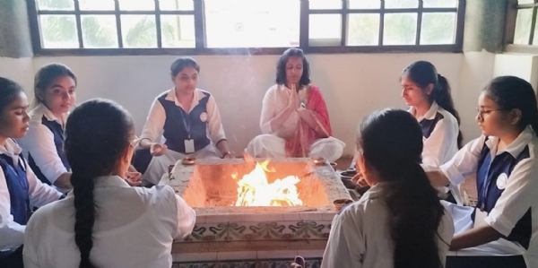 A havan was held for board students at Aryakanya Gurukul.