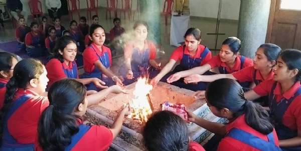 A havan was held for board students at Aryakanya Gurukul.