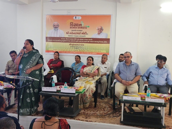 Kisan Samman Samaroh program was held at Krishi Vigyan Kendra Khedbrahma in the virtual presence of Prime Minister Narendra Modi.