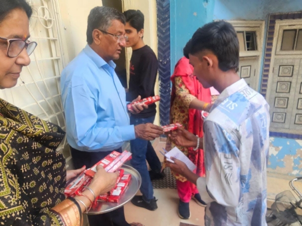 Gujarat Board Class 10-12 exams begin today, students were given tilak and flowers to enter the center