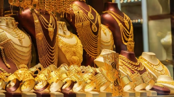 સોના-ચાંદીમાં સતત ઘટાડો