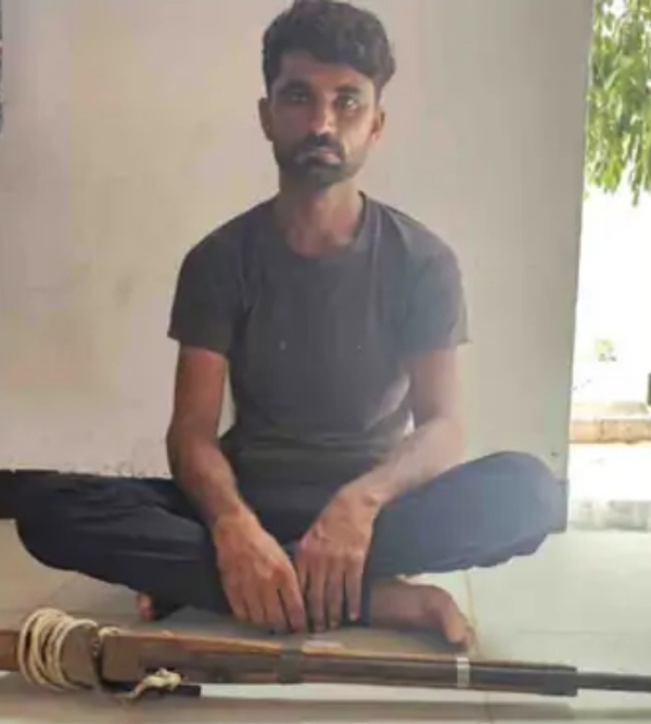 સમી પોલીસે દેશી બનાવટની બંદૂક સાથે યુવકને ઝડપી લીધો