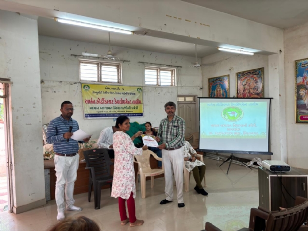 Training was organized under “Urban Horticulture Development”.