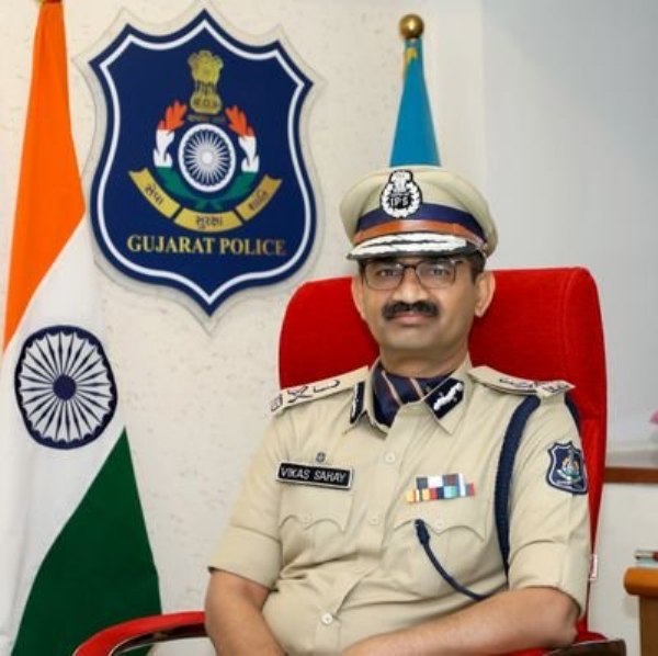 રાજ્યના પોલીસ વડા વિકાસ સહાય