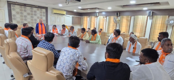 પોરબંદર જિલ્લા ભાજપ પ્રભારીએ અમદાવાદની શક્તિકેન્દ્ર સંયોજકોની પરિચય બેઠકમાં હાજરી આપી