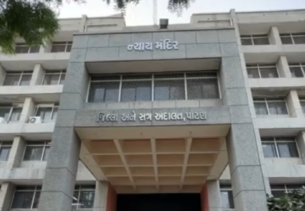 પાટણના હિરા જ્વેલર્સના માલિક અને પિતાની 43.90 લાખની છેતરપિંડી મામલે ધરપકડ:રિમાન્ડ મંજૂર