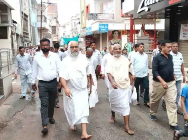 પાટણમાં મુનિરાજ ચારિત્રરત્નવિજયઆદિઠાણાનું પાવન પદાર્પણ