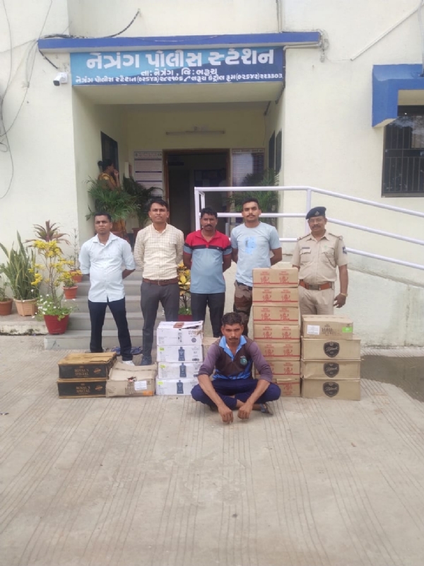 ફોરેસ્ટ ઝરણા ગામેથી પોલીસે 2.70 લાખનો વિદેશી દારૂ ઝડપી પાડ્યો