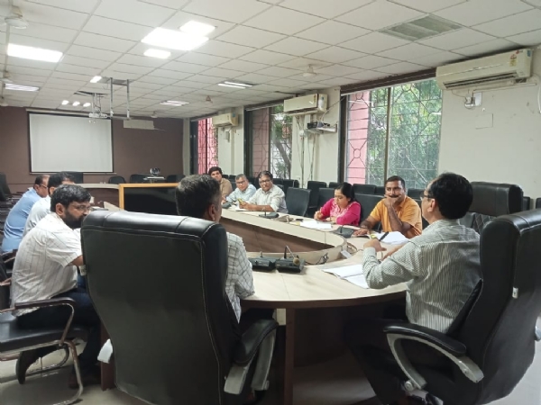 ગ્રામ પંચાયત ચૂંટણી દરમિયાન વરસાદ સંબંધી યોગ્ય આયોજન અંગે સમીક્ષા બેઠક યોજાઈ.