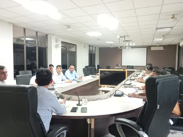 ગ્રામ પંચાયત ચૂંટણી દરમિયાન વરસાદ સંબંધી યોગ્ય આયોજન અંગે સમીક્ષા બેઠક યોજાઈ.