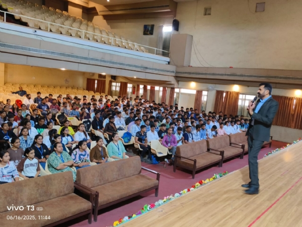 બીબીએ કોલેજ દ્વારા વર્કશોપનું આયોજન