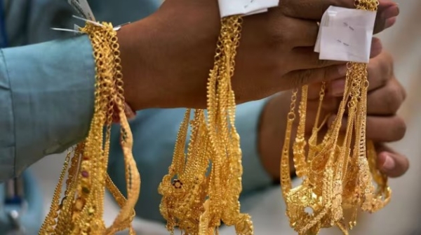 સોનામાં સતત ઘટાડો