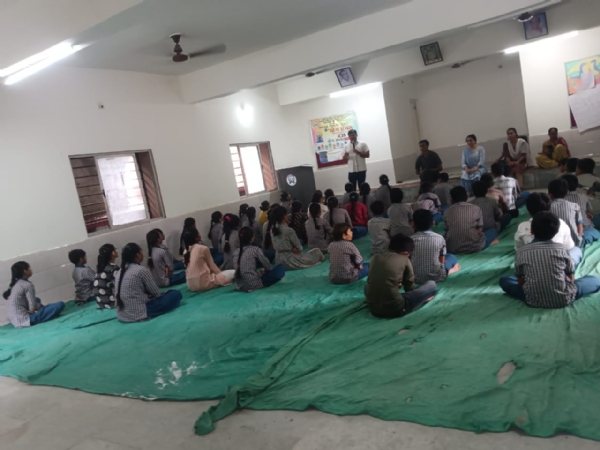 ઠોયાણા પ્રાથમિક શાળા ખાતે યોગ શિબિર યોજાઈ.