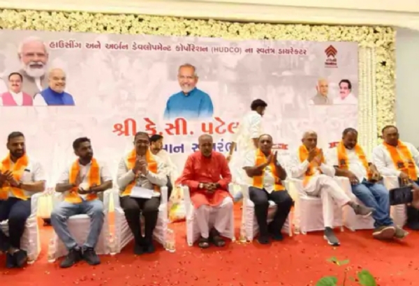 કે.સી. પટેલના સન્માન કાર્યક્રમમાં 15000 કિલો અનાજ ભેટ, પાટણ પોલીસ પર આક્ષેપ