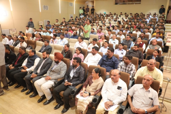 રોજગારવાંચ્છુઓને રોજગારી પૂરી પાડવામાં આવી
