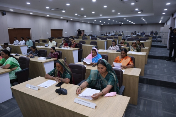 મેયર મીરાબેન પટેલ મેયર મીરાબેન પટેલ