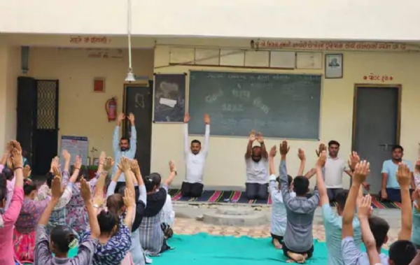 સાંતલપુર સરકારી વિનયન કૉલેજમાં વિશ્વ યોગ દિવસની ઉત્સાહભેર ઉજવણી