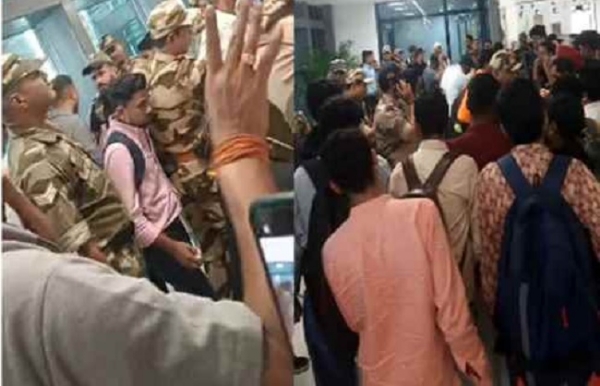 એરપોર્ટ પર ગુસ્સે ભરાયેલા મુસાફરો