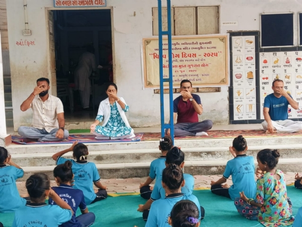 ફટાણા ખાતે આંતરરાષ્ટ્રીય યોગ દિવસની ઉજવણી કરાઈ.
