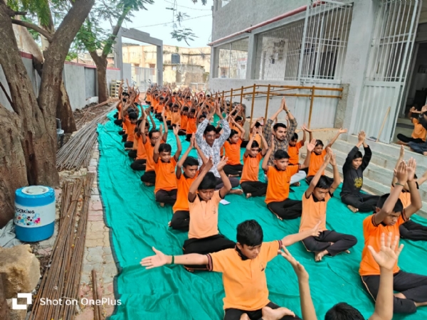 પ્રશ્નાવડા કુમાર શાળા માં
