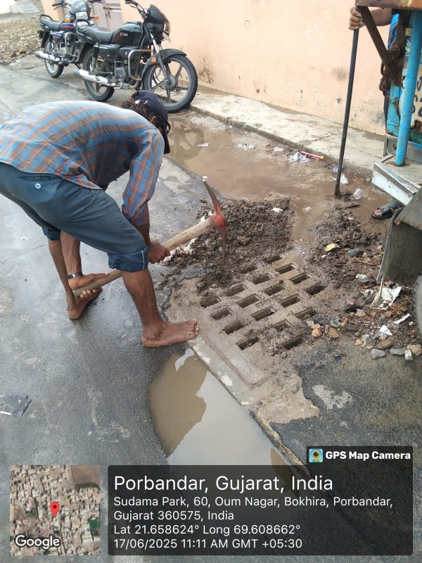 વરસાદી પાણીના નિકાલની ગટરોમાંથી કચરાનો કરાયો નિકાલ